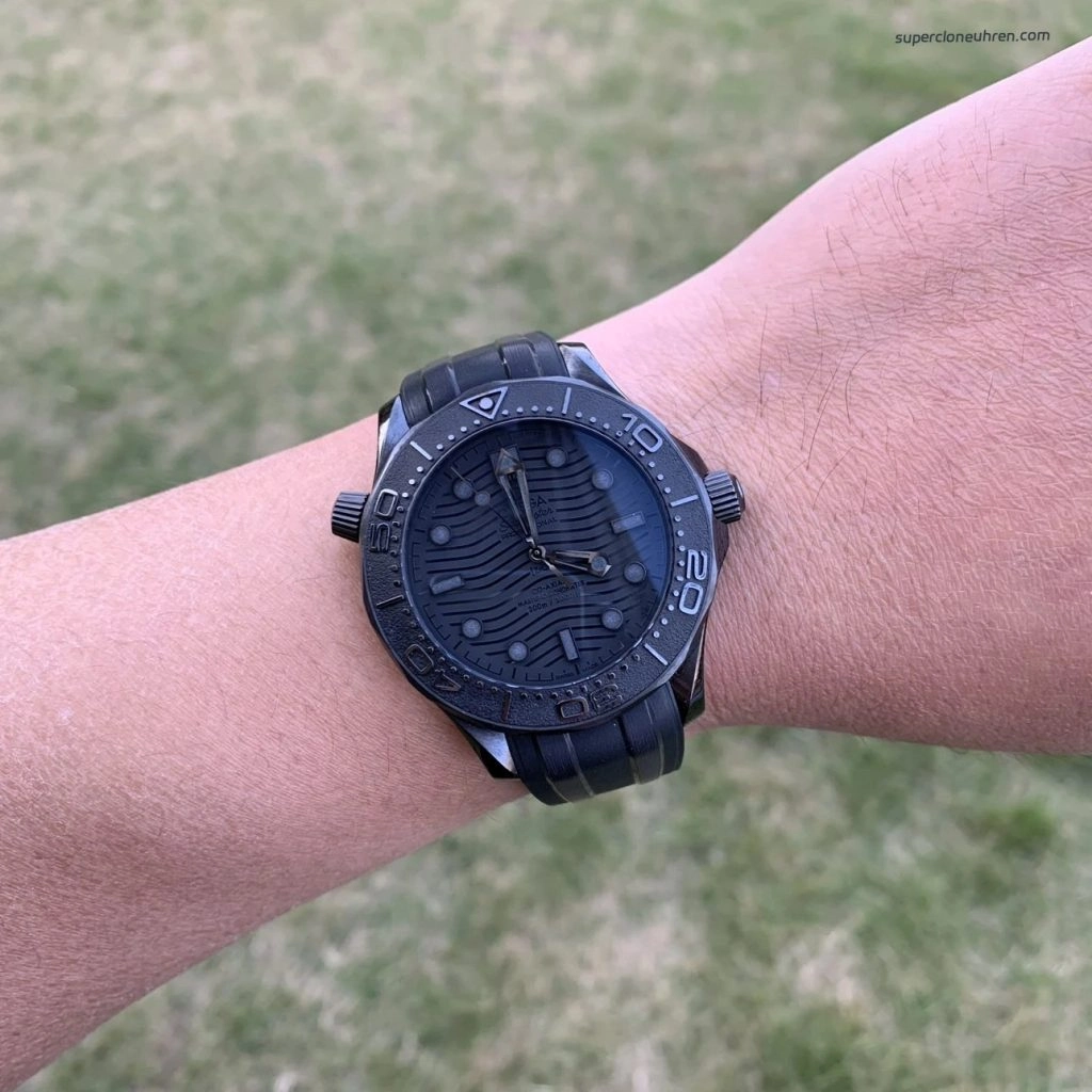 Super Clone Omega Seamaster Diver 300M 210.92.44.20.01.003 schwarze Keramik 43,5 mm