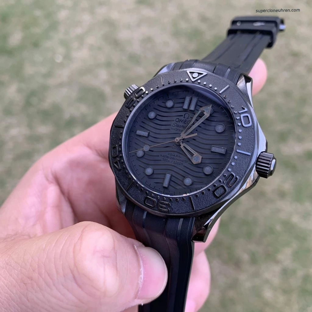 Super Clone Omega Seamaster Diver 300M 210.92.44.20.01.003 schwarze Keramik 43,5 mm