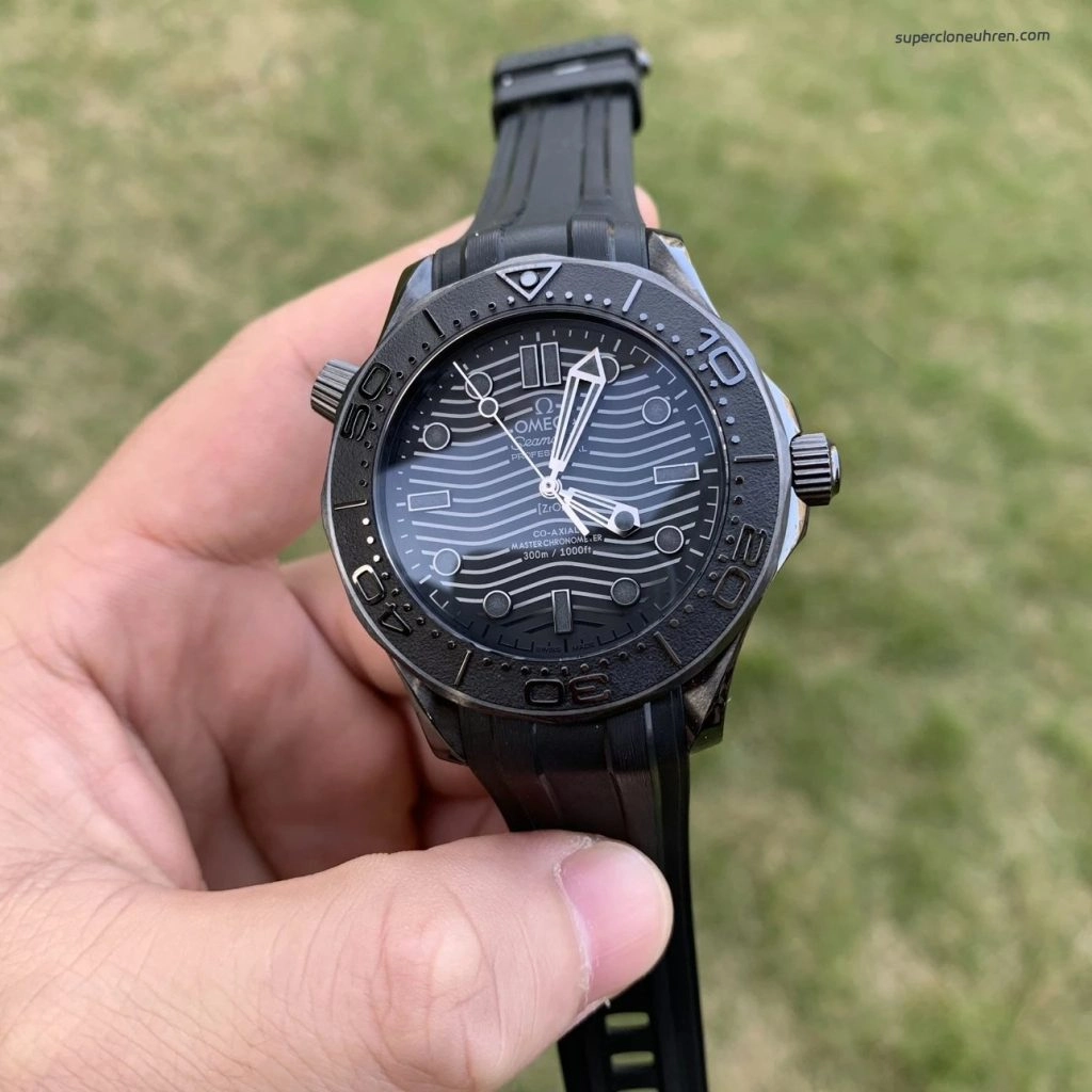 Super Clone Omega Seamaster Diver 300M 210.92.44.20.01.003 schwarze Keramik 43,5 mm