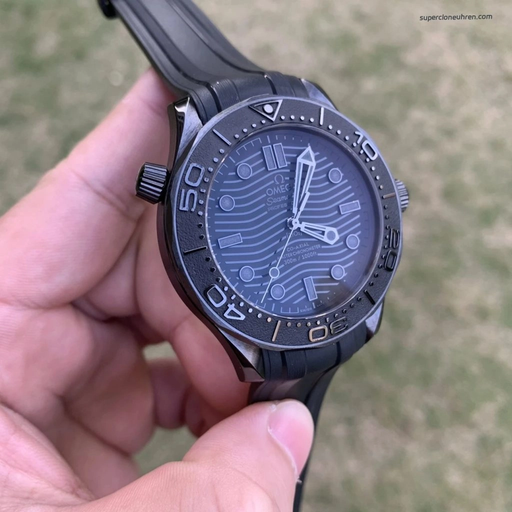 Super Clone Omega Seamaster Diver 300M 210.92.44.20.01.003 schwarze Keramik 43,5 mm