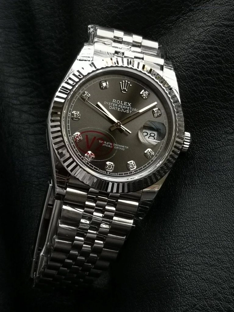 Premium Replica Uhr Rolex Datejust m126334-0006 graues Zifferblatt mit Diamantindizes 41mm