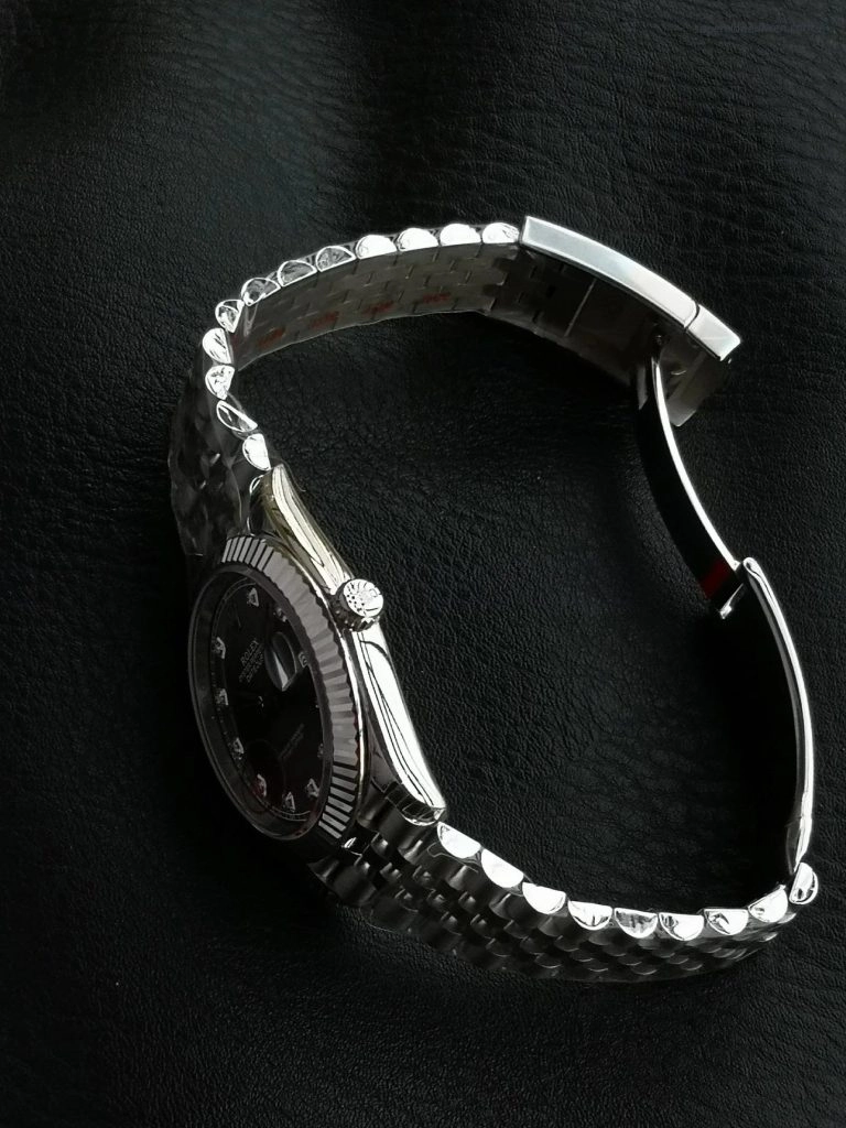 Premium Replica Uhr Rolex Datejust m126334-0006 graues Zifferblatt mit Diamantindizes 41mm