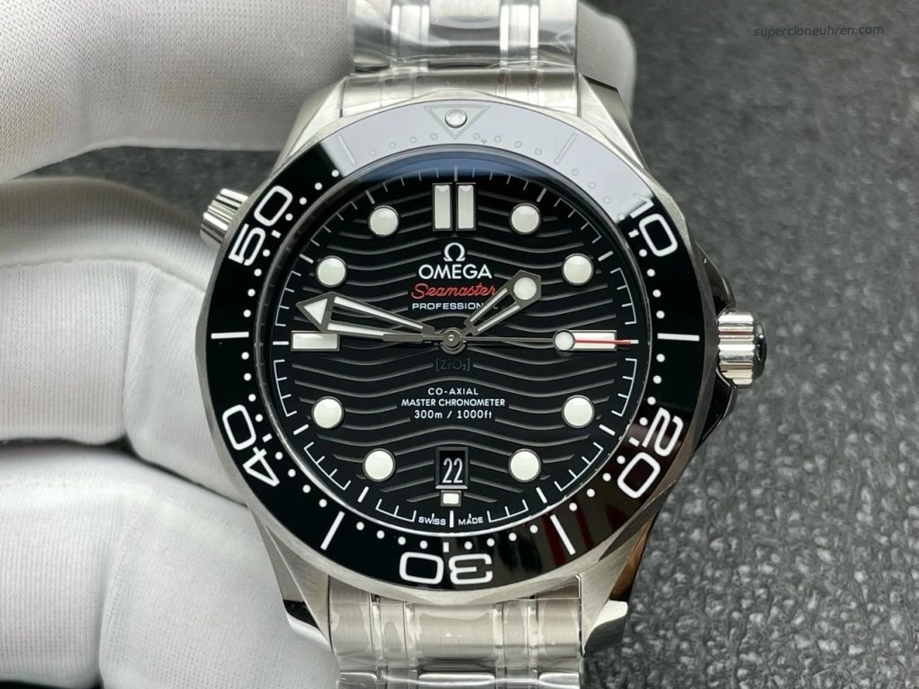 1:1 Super Clone Uhr Omega Seamaster Diver 300M 210.30.42.20.01.001 mit Edelstahlband 42mm