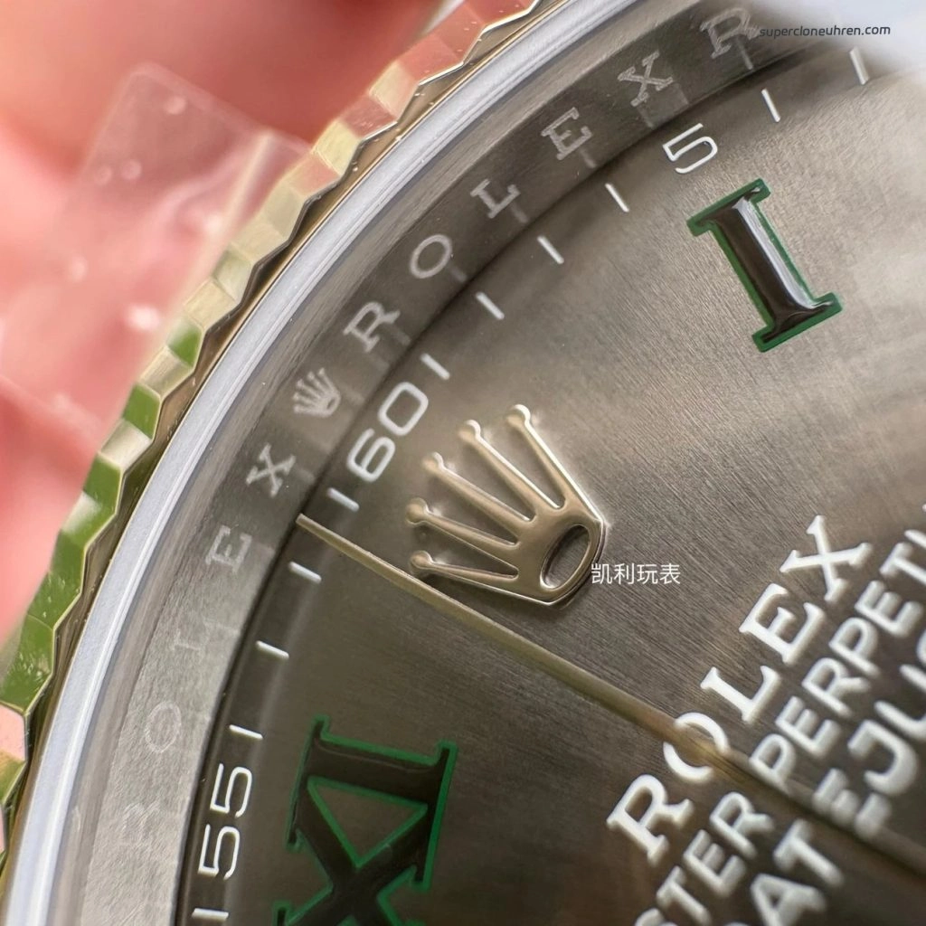 1:1 Super Clone Uhr Rolex Datejust 126334 grünes Zifferblatt Edelstahl 41 mm