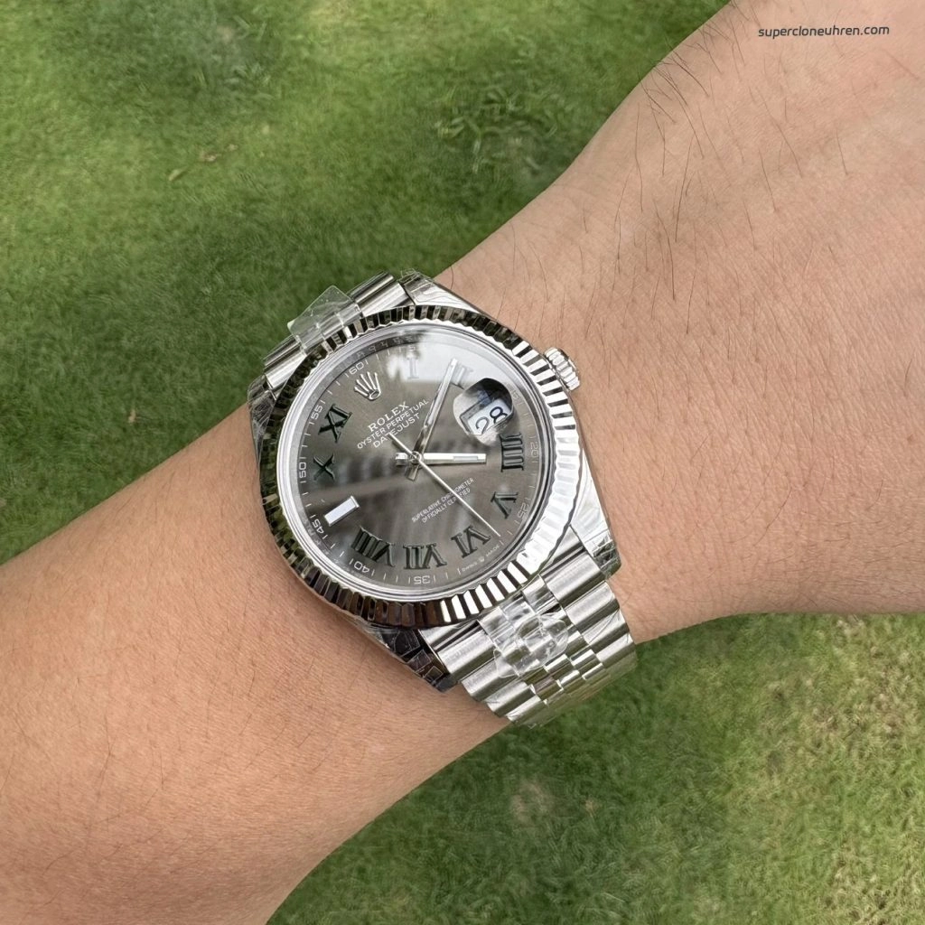 1:1 Super Clone Uhr Rolex Datejust 126334 grünes Zifferblatt Edelstahl 41 mm
