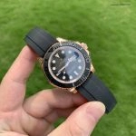 Premium Replica Uhr Rolex Yacht-Master 126655 Roségold mit Kautschukband 40 mm