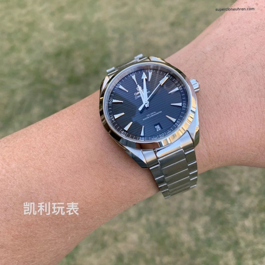 Premium Replica Uhr Omega Seamaster Aqua Terra 220.10.41.21.01.001 schwarzes Teak-Zifferblatt Edelstahlband 41 mm