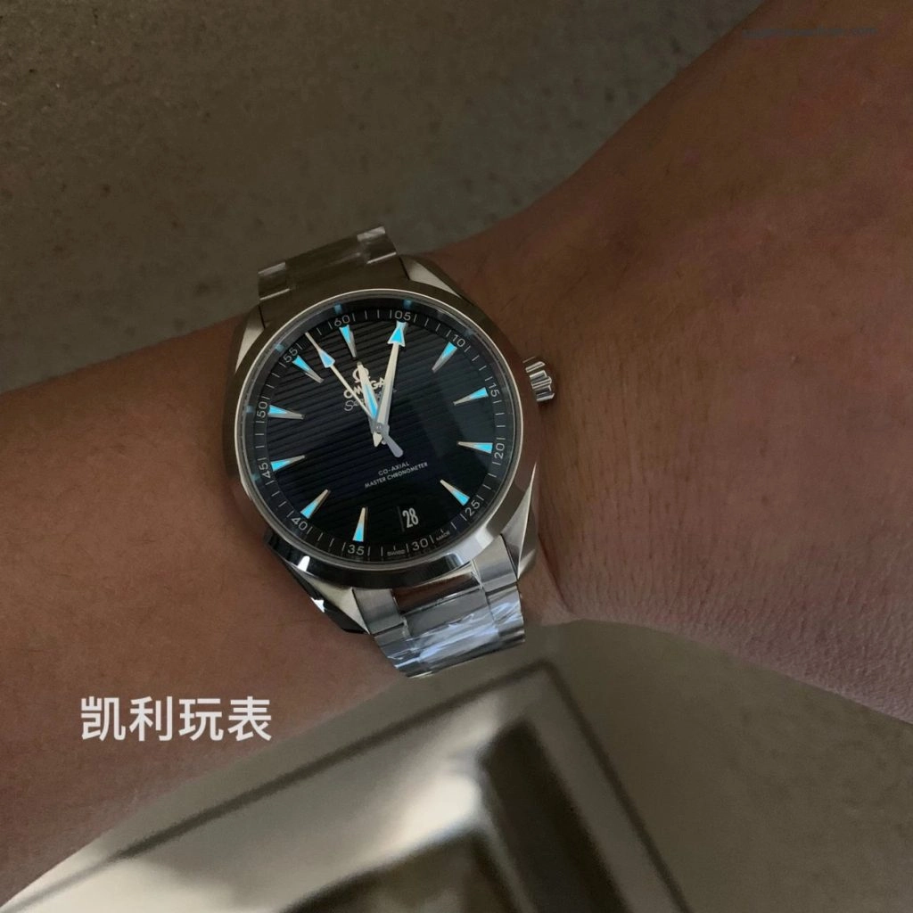 Premium Replica Uhr Omega Seamaster Aqua Terra 220.10.41.21.01.001 schwarzes Teak-Zifferblatt Edelstahlband 41 mm