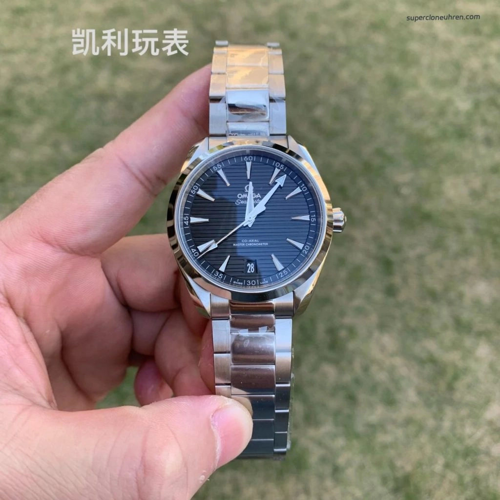 Premium Replica Uhr Omega Seamaster Aqua Terra 220.10.41.21.01.001 schwarzes Teak-Zifferblatt Edelstahlband 41 mm