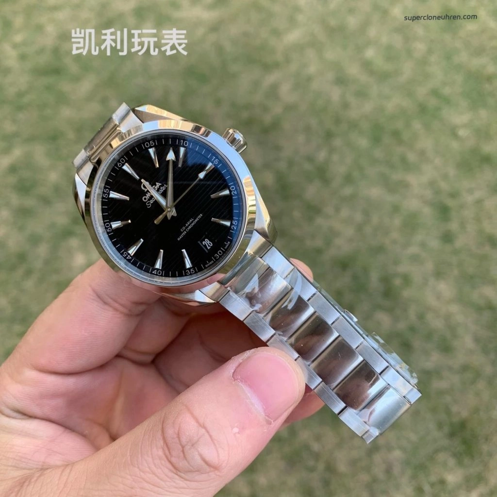 Premium Replica Uhr Omega Seamaster Aqua Terra 220.10.41.21.01.001 schwarzes Teak-Zifferblatt Edelstahlband 41 mm