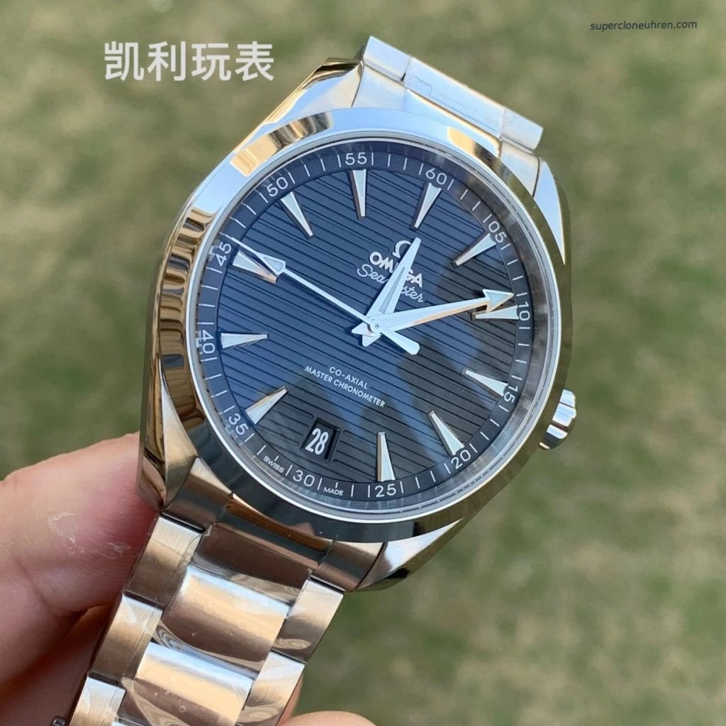Premium Replica Uhr Omega Seamaster Aqua Terra 220.10.41.21.01.001 schwarzes Teak-Zifferblatt Edelstahlband 41 mm