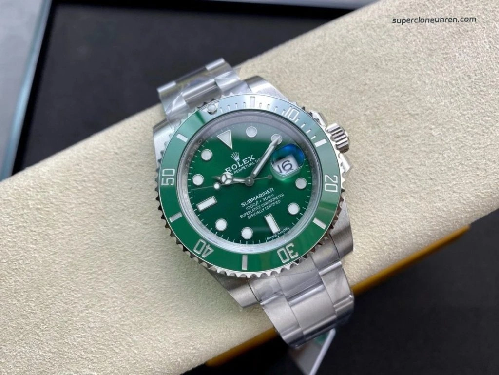 Super Clone Rolex Submariner 116610LV-0002 mit satiniertem Stahlband 40 mm
