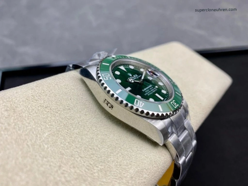 Super Clone Rolex Submariner 116610LV-0002 mit satiniertem Stahlband 40 mm