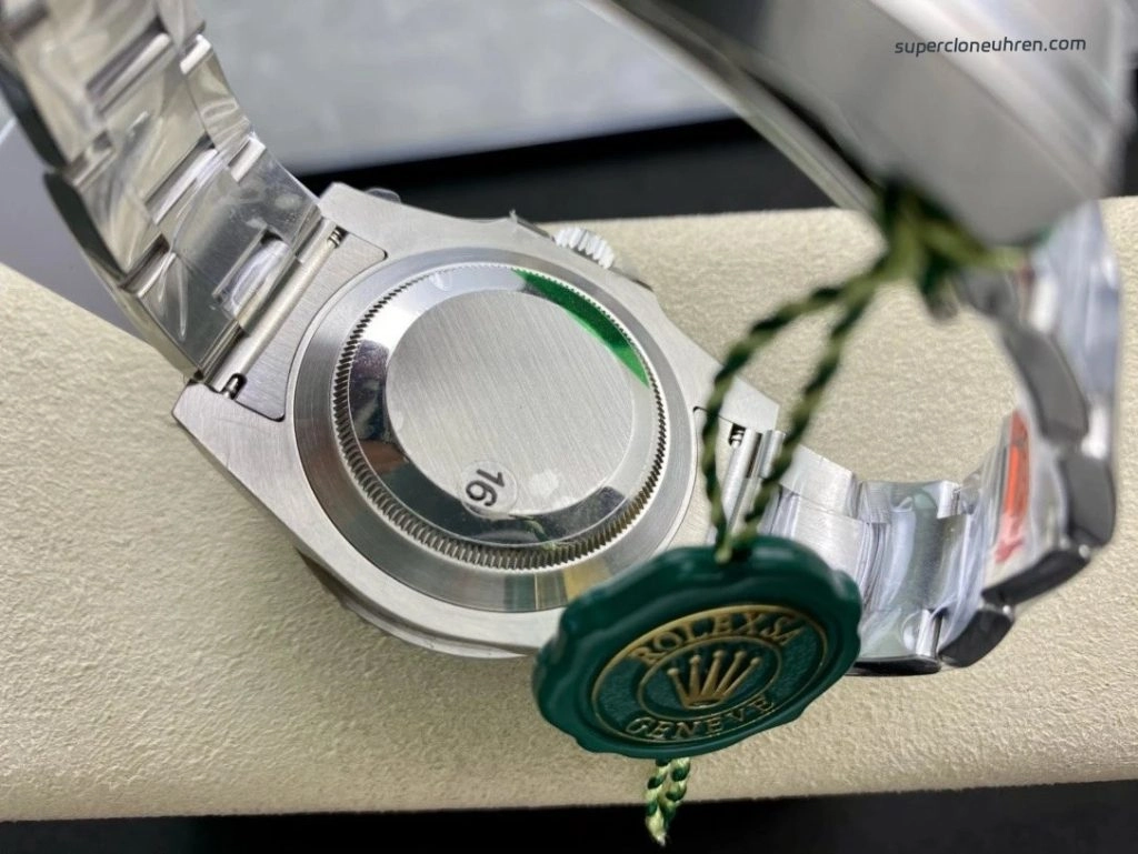 Super Clone Rolex Submariner 116610LV-0002 mit satiniertem Stahlband 40 mm