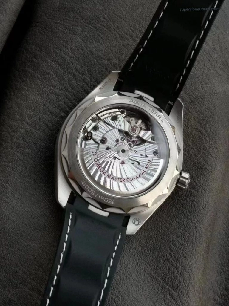 Premium Replica Uhr Omega Seamaster Aqua Terra Worldtimer 220.92.43.22.99.001 Titan 43 mm
