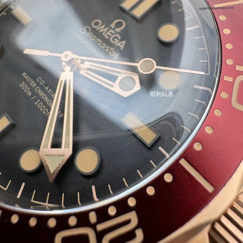 Premium Replica Uhr Omega Seamaster Diver 210.90.42.20.01.003 in Burgunderrot Bronze-Gold 42mm