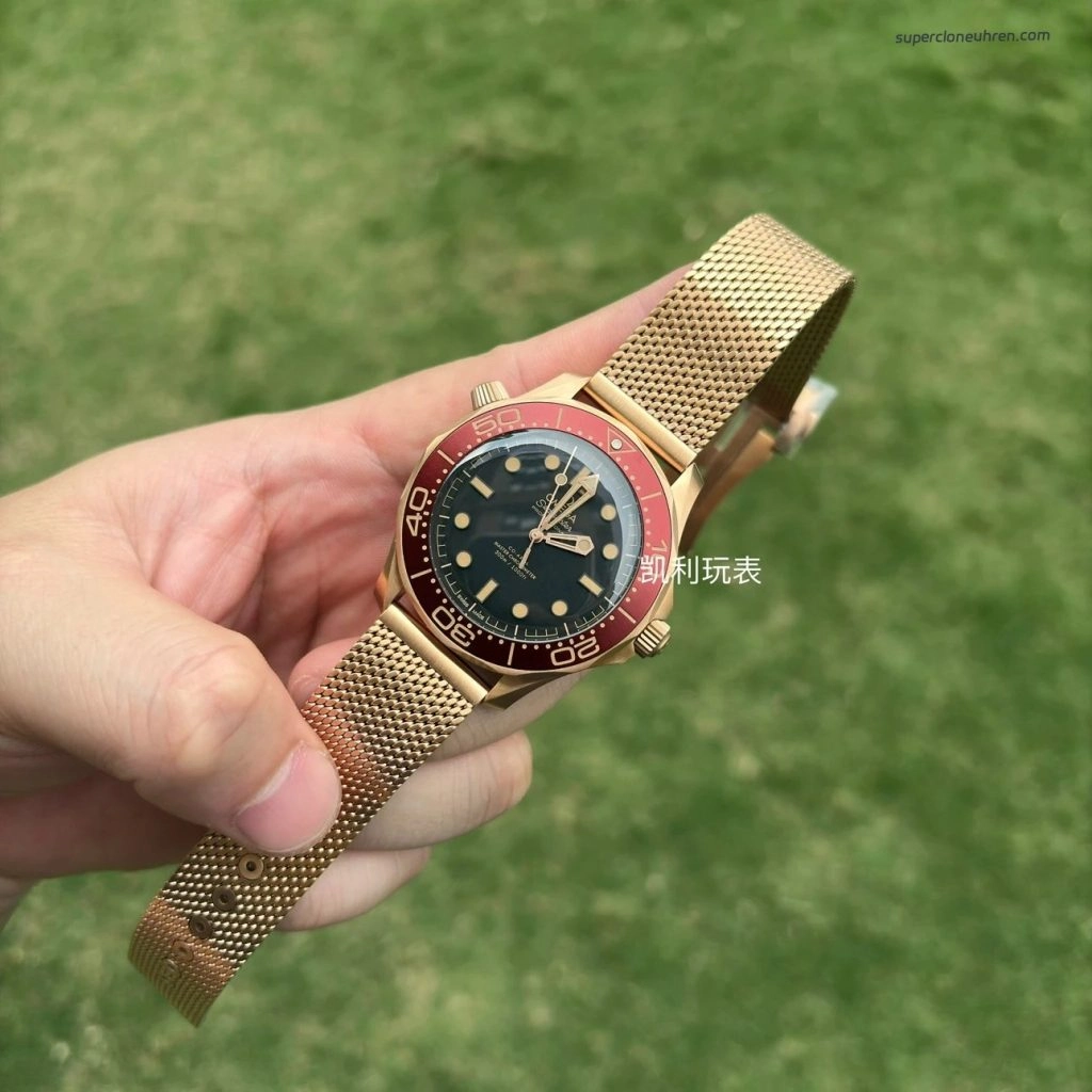 Premium Replica Uhr Omega Seamaster Diver 210.90.42.20.01.003 in Burgunderrot Bronze-Gold 42mm