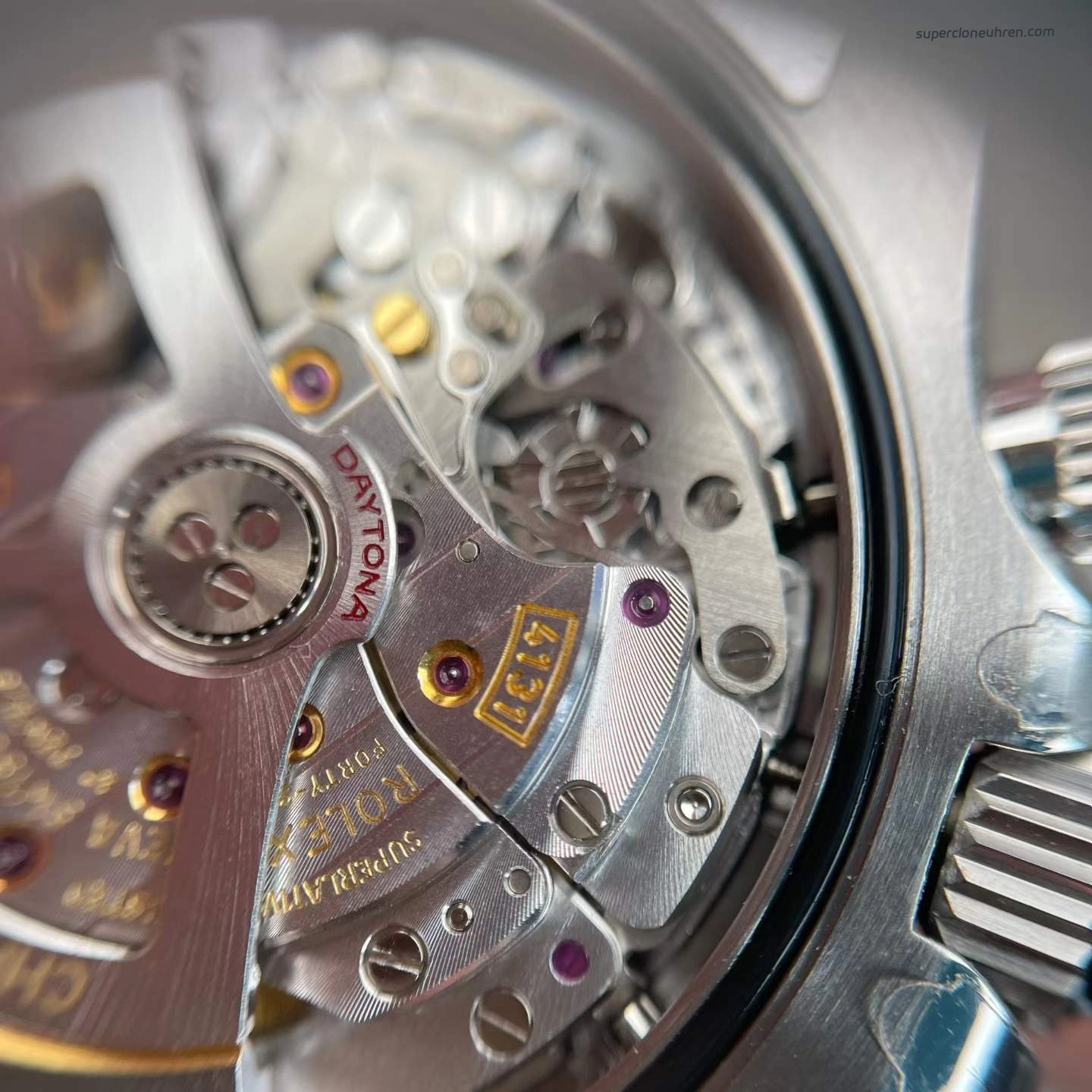 QC Uhrwerk Foto 2