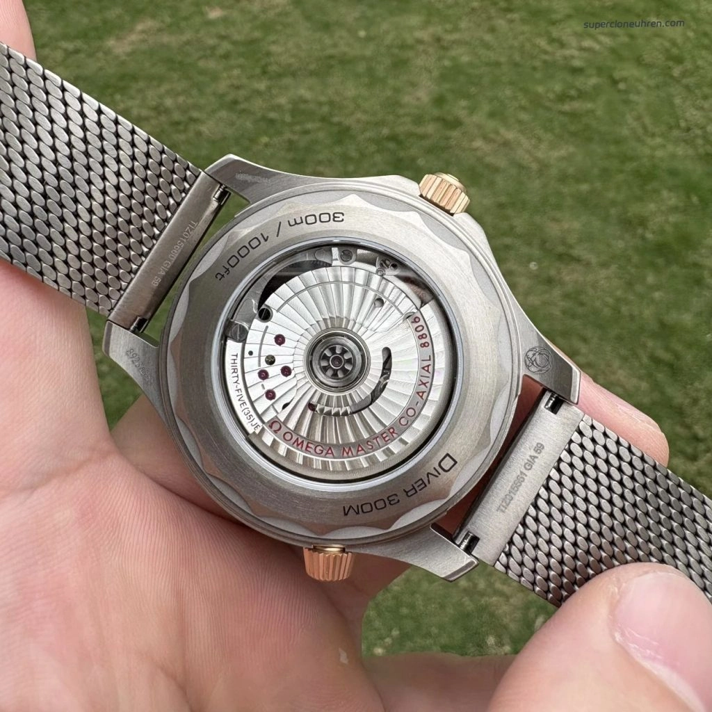 Super Clone Omega Seamaster 210.90.42.20.10.001 Bronze-Gold Titan Mesh-Armband 42 mm