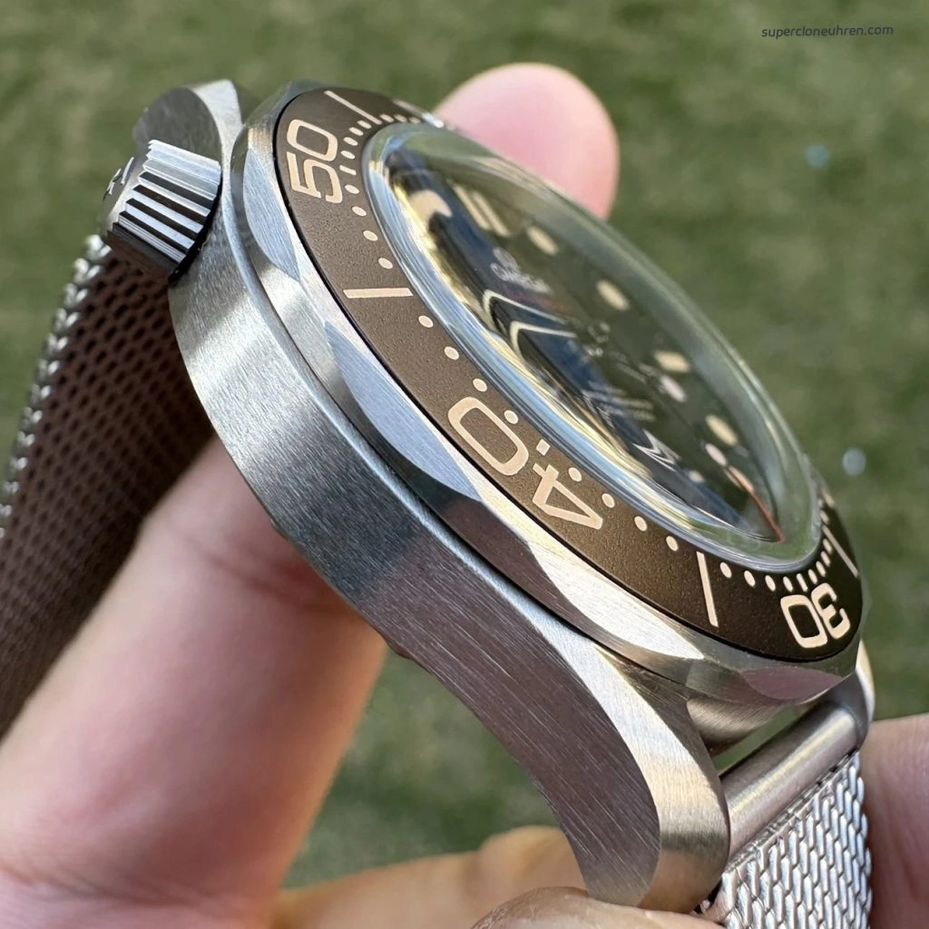 Super Clone Omega Seamaster 210.90.42.20.01.001 Titangehäuse mit Titanband 42 mm