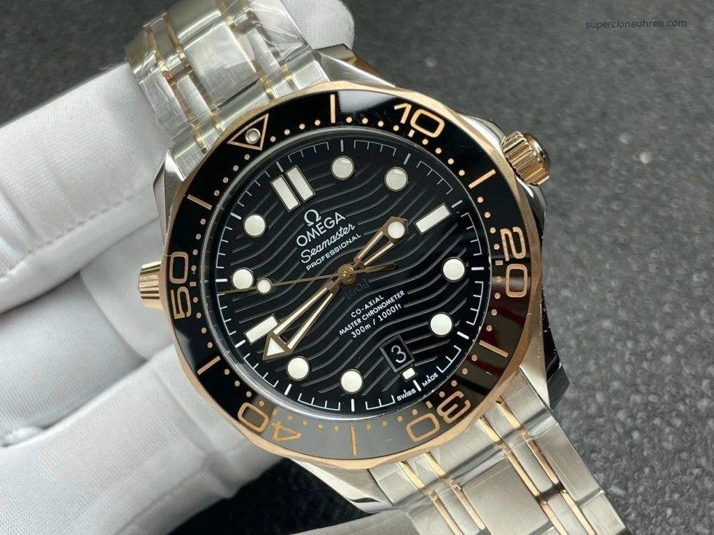 1:1 Super Clone Uhr Omega Seamaster Diver 300M 210.20.42.20.01.001 Stahl Roségold 42mm
