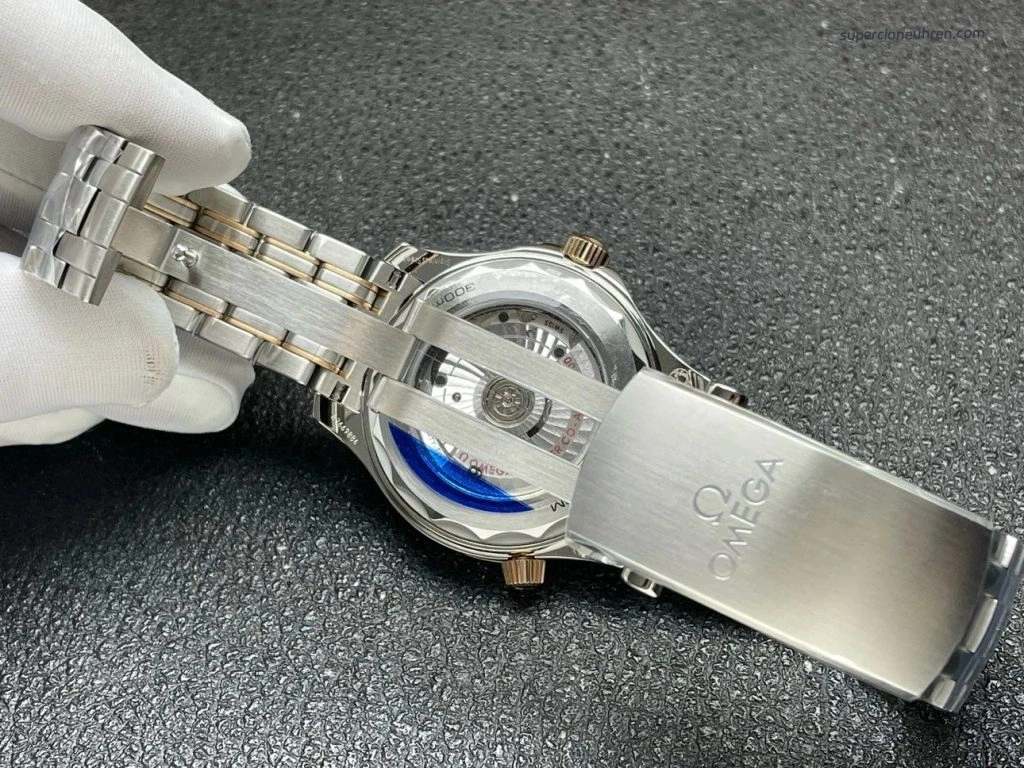1:1 Super Clone Uhr Omega Seamaster Diver 300M 210.20.42.20.01.001 Stahl Roségold 42mm