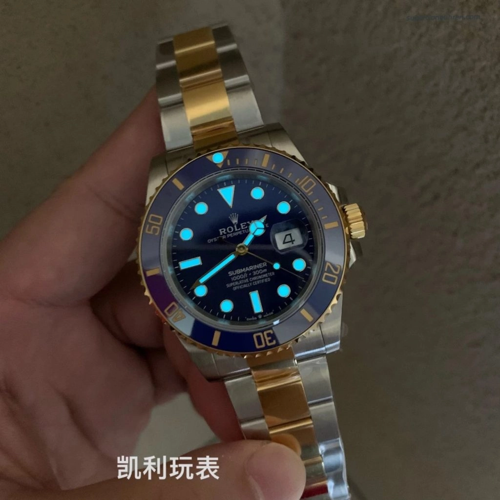 Premium Replica Uhr Rolex Submariner 126613LB-0002 Bicolor Blau 41mm