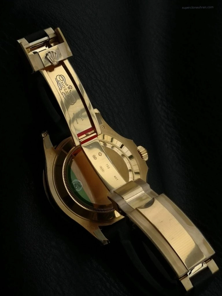 Premium Replica Uhr Rolex Yacht-Master M226658-0001 Schwarz-Gold Kautschukband 42 mm