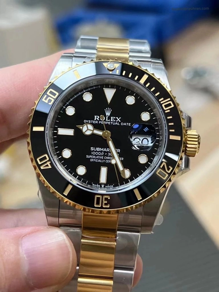 Premium Replica Uhr Rolex Submariner M126613LN-0002 in Bicolor Schwarz 41 mm