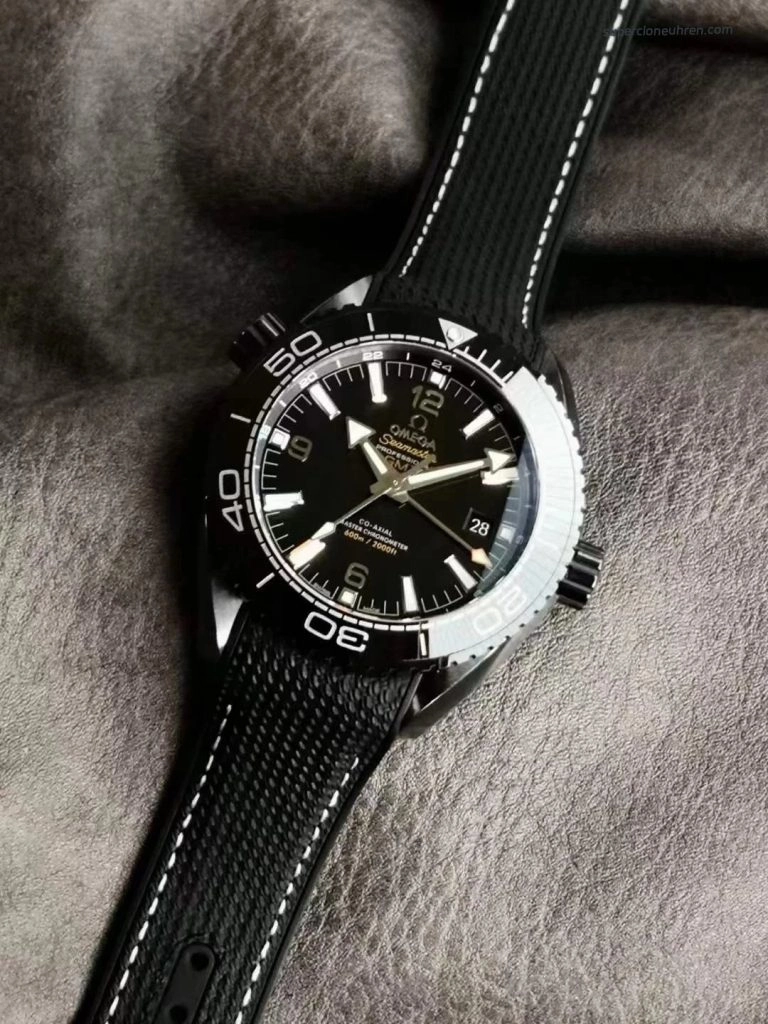 Super Clone Omega Seamaster Planet Ocean 215.92.46.22.01.001 schwarze Keramik 45,5mm