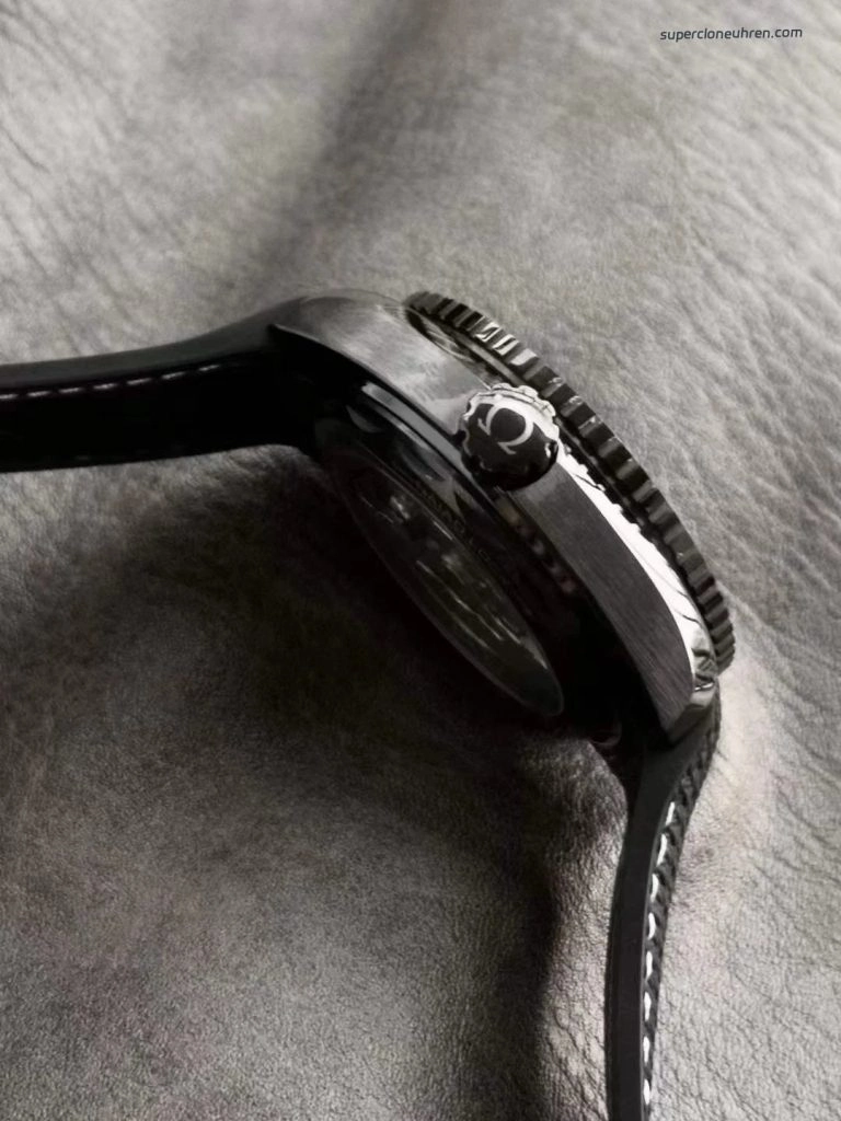 Super Clone Omega Seamaster Planet Ocean 215.92.46.22.01.001 schwarze Keramik 45,5mm