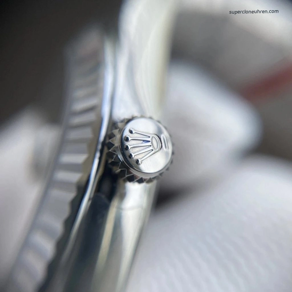 Premium Replica Uhr Rolex Datejust m126334-0003 mit geriffelter Lünette 41mm