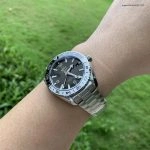 Premium Replica Uhr Omega Seamaster Planet Ocean 215.30.44.22.01.001 schwarz-weisse Keramiklünette 43,5 mm