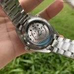 Premium Replica Uhr Omega Seamaster Planet Ocean 215.30.44.22.01.001 schwarz-weisse Keramiklünette 43,5 mm