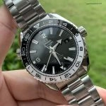 Premium Replica Uhr Omega Seamaster Planet Ocean 215.30.44.22.01.001 schwarz-weisse Keramiklünette 43,5 mm