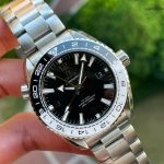 Premium Replica Uhr Omega Seamaster Planet Ocean 215.30.44.22.01.001 schwarz-weisse Keramiklünette 43,5 mm