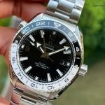 Premium Replica Uhr Omega Seamaster Planet Ocean 215.30.44.22.01.001 schwarz-weisse Keramiklünette 43,5 mm