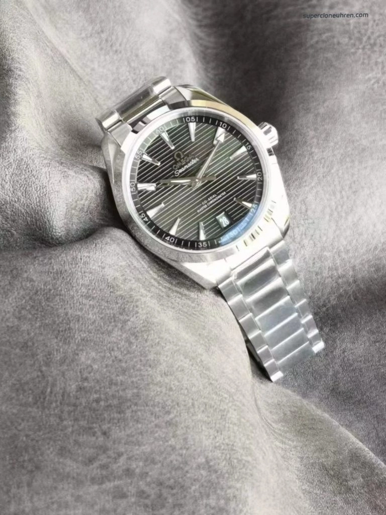 Super Clone Omega Seamaster 220.10.41.21.10.001 grünes Teak-Zifferblatt Edelstahlband 41mm