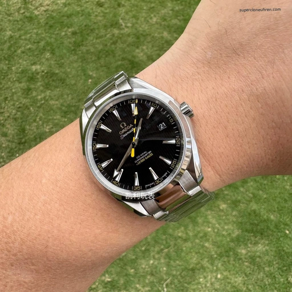 Premium Replica Uhr Omega Seamaster Aqua Terra 231.10.42.21.01.002 Edelstahl Schwarz-Gelb 41,5 mm