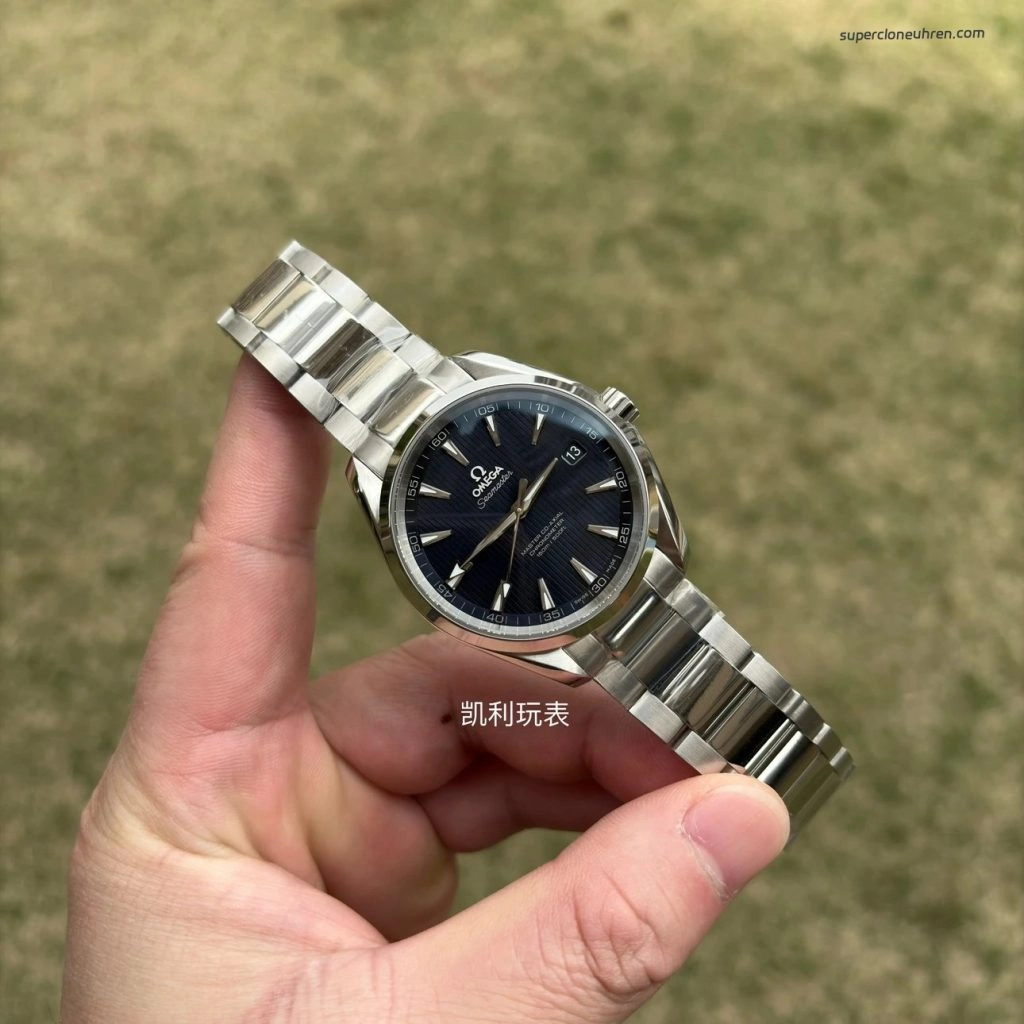 Premium Replica Uhr Omega Seamaster Aqua Terra 231.10.42.21.03.003 blaues Zifferblatt Edelstahlband 41,5 mm