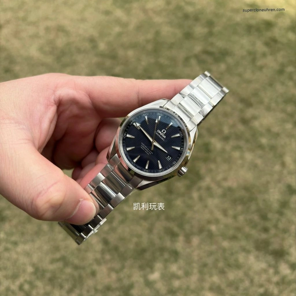 Premium Replica Uhr Omega Seamaster Aqua Terra 231.10.42.21.03.003 blaues Zifferblatt Edelstahlband 41,5 mm