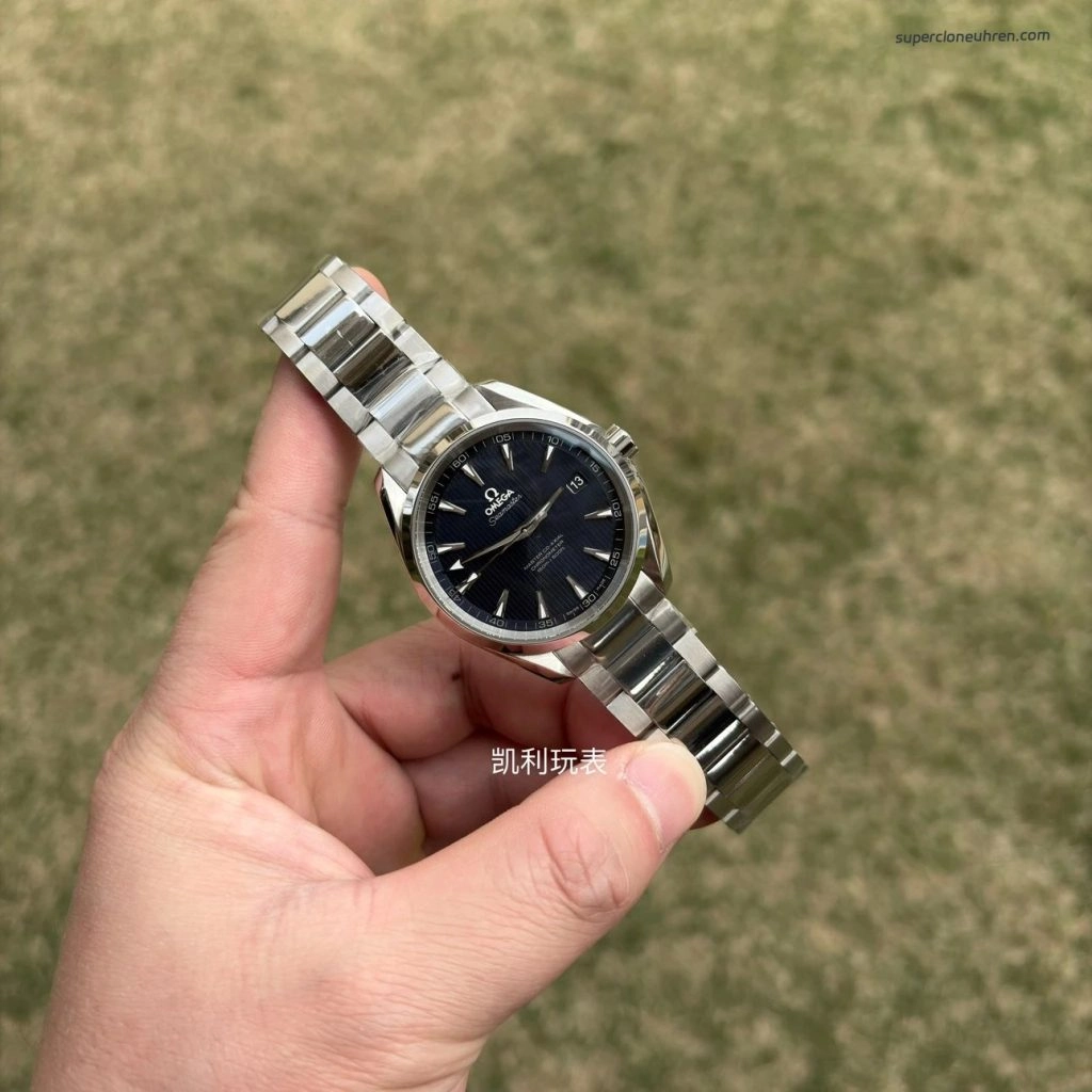 Premium Replica Uhr Omega Seamaster Aqua Terra 231.10.42.21.03.003 blaues Zifferblatt Edelstahlband 41,5 mm