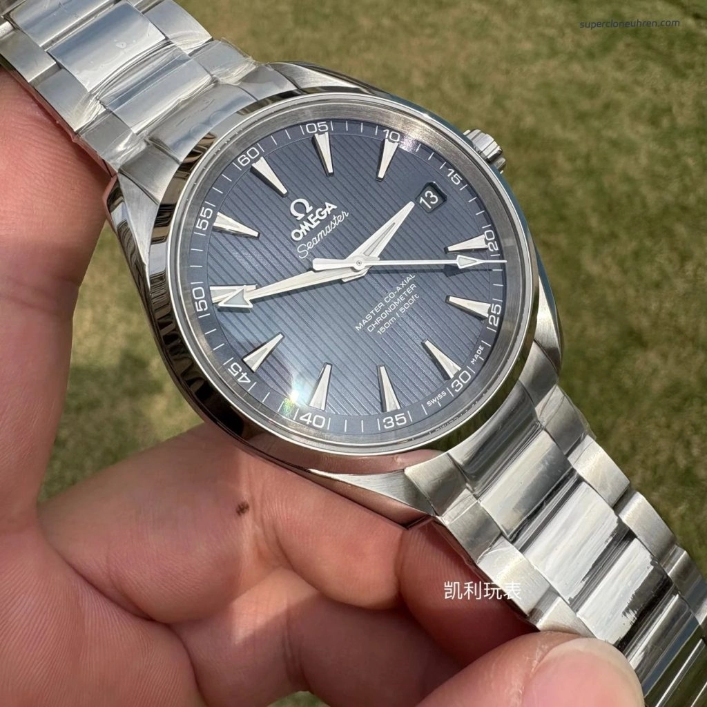 Premium Replica Uhr Omega Seamaster Aqua Terra 231.10.42.21.03.003 blaues Zifferblatt Edelstahlband 41,5 mm