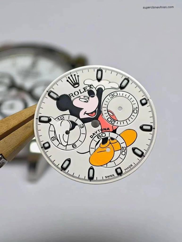 Premium Replica Uhr Rolex Daytona 126500 mit Mickey-Mouse-Zifferblatt 40mm