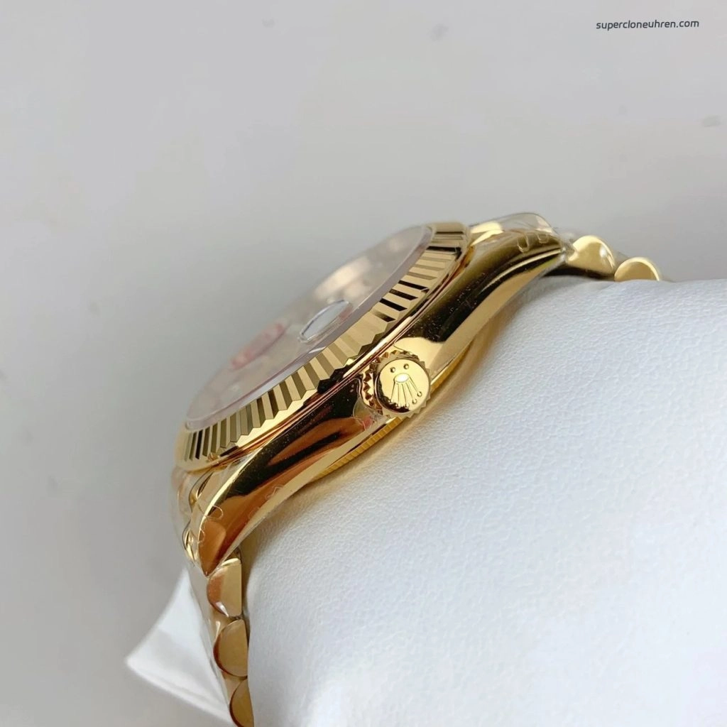 Super Clone Rolex Day-Date 228238-0005 Champagnerfarbenes Zifferblatt 40mm