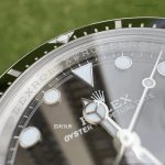 Premium Replica Uhr Rolex Sea-Dweller 126600 Edelstahl mit rotem Schriftzug 43mm