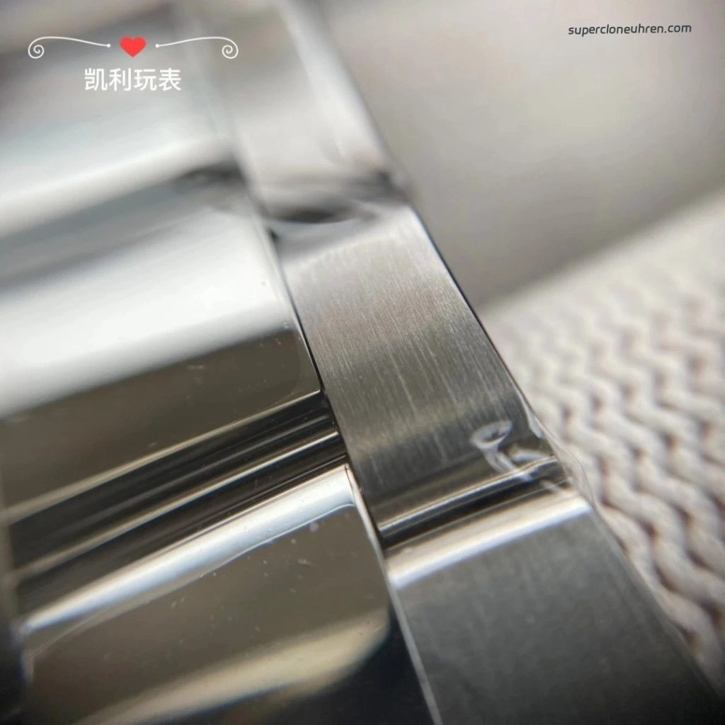 Super Clone Rolex Datejust m126334-0001 mit geriffelter Lünette und Oysterband 41mm
