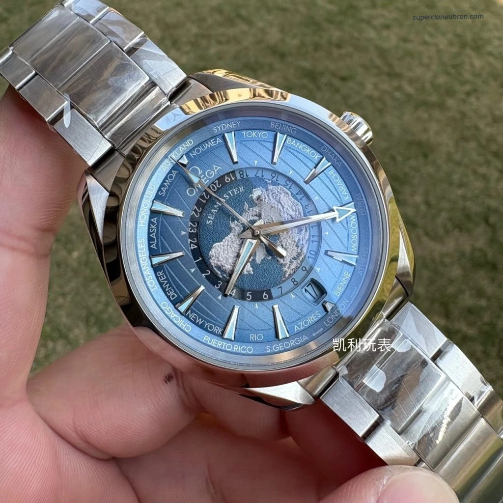 Super Clone Omega Seamaster Aqua Terra Worldtimer 220.10.43.22.03.002 Eisblaues Zifferblatt 43mm
