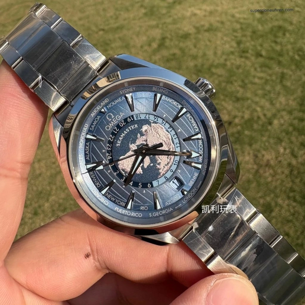 Super Clone Omega Seamaster Aqua Terra Worldtimer 220.10.43.22.03.002 Eisblaues Zifferblatt 43mm