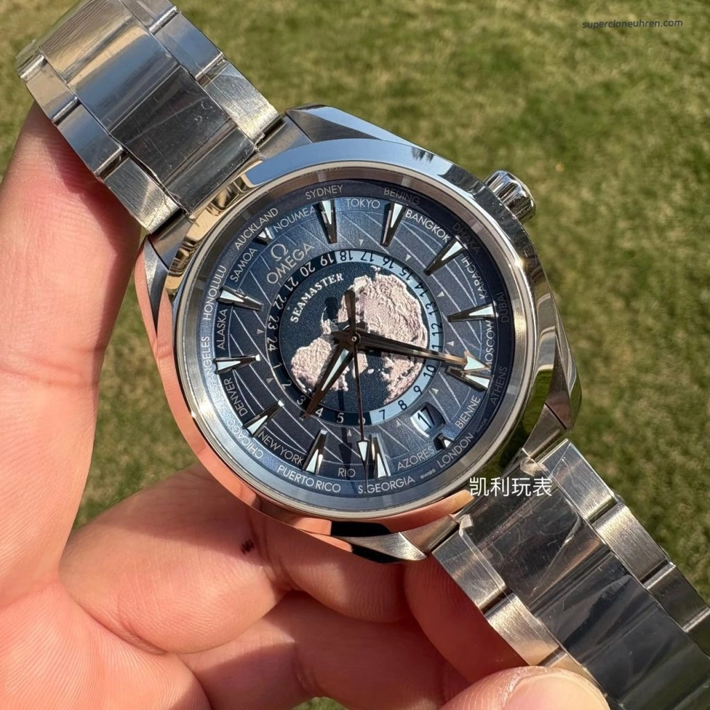 Super Clone Omega Seamaster Aqua Terra Worldtimer 220.10.43.22.03.002 Eisblaues Zifferblatt 43mm